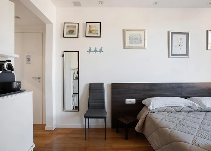 L'affittacamere Di Evy Πανσιόν